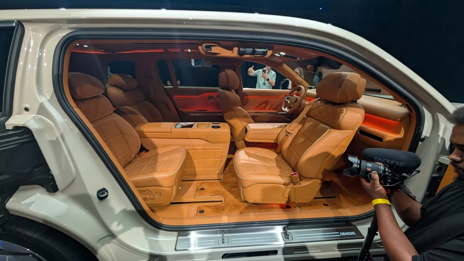 Cận cảnh SUV hạng sang lớn nhất của Hyundai, cạnh tranh BMW X7 Cận cảnh SUV hạng sang lớn nhất của Hyundai, cạnh tranh BMW X7