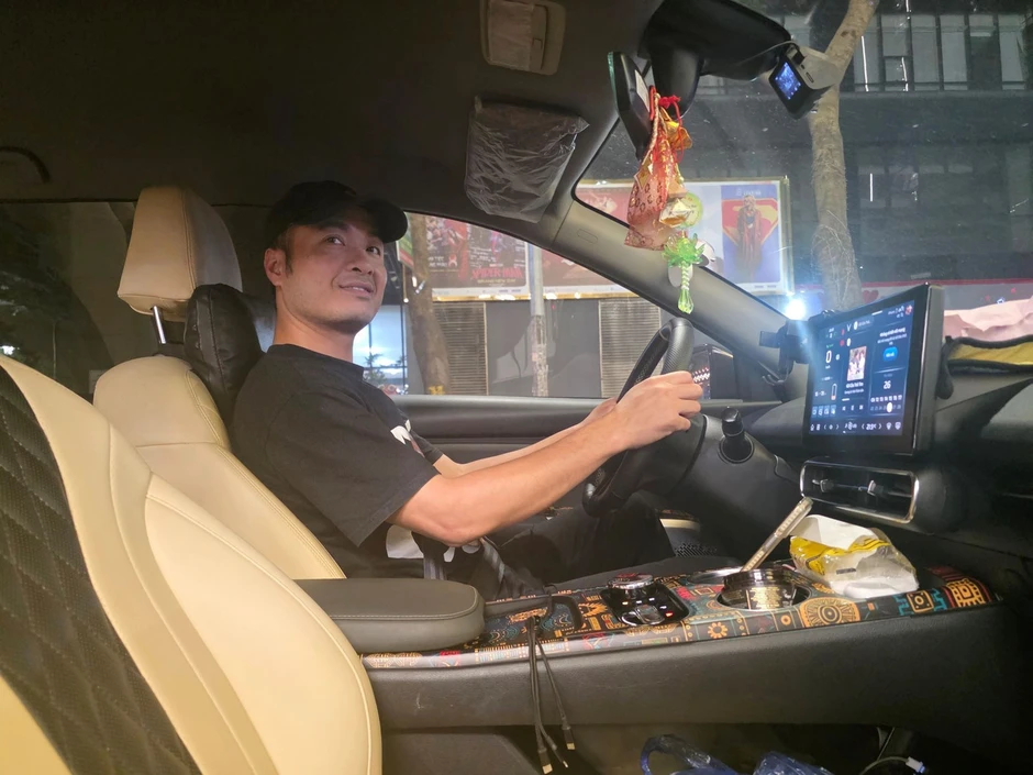 Chạy dịch vụ cường độ cao, tài xế chốt Limo Green vì chi phí nhẹ, hoàn vốn nhanh Chạy dịch vụ cường độ cao, tài xế chốt Limo Green vì chi phí nhẹ, hoàn vốn nhanh
