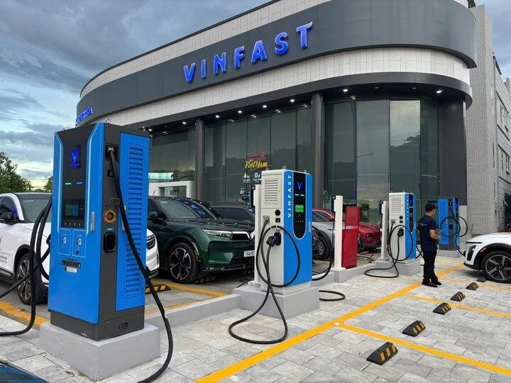 Chạy hàng nghìn km mỗi tháng, chủ xe VinFast nói gì về khả năng leo đèo, đi xa? Chạy hàng nghìn km mỗi tháng, chủ xe VinFast nói gì về khả năng leo đèo, đi xa?