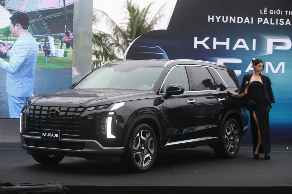 Chọn Hyundai Palisade hay Hyundai Santa Fe với 1,4 tỷ đồng Chọn Hyundai Palisade hay Hyundai Santa Fe với 1,4 tỷ đồng
