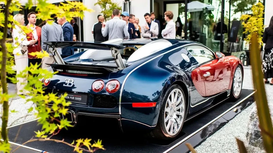 Chủ Bugatti Veyron cũ không cần lo lắng: Xe 20 năm tuổi nhưng hãng sẵn sàng 'tân trang' lại như xuất xưởng, miễn là có đủ tiền Chủ Bugatti Veyron cũ không cần lo lắng: Xe 20 năm tuổi nhưng hãng sẵn sàng 'tân trang' lại như xuất xưởng, miễn là có đủ tiền