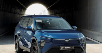 Chủ xe VinFast VF MPV 7: 'Đi đủ 7 người vẫn thoải mái, nuôi xe nhẹ hơn tưởng tượng'