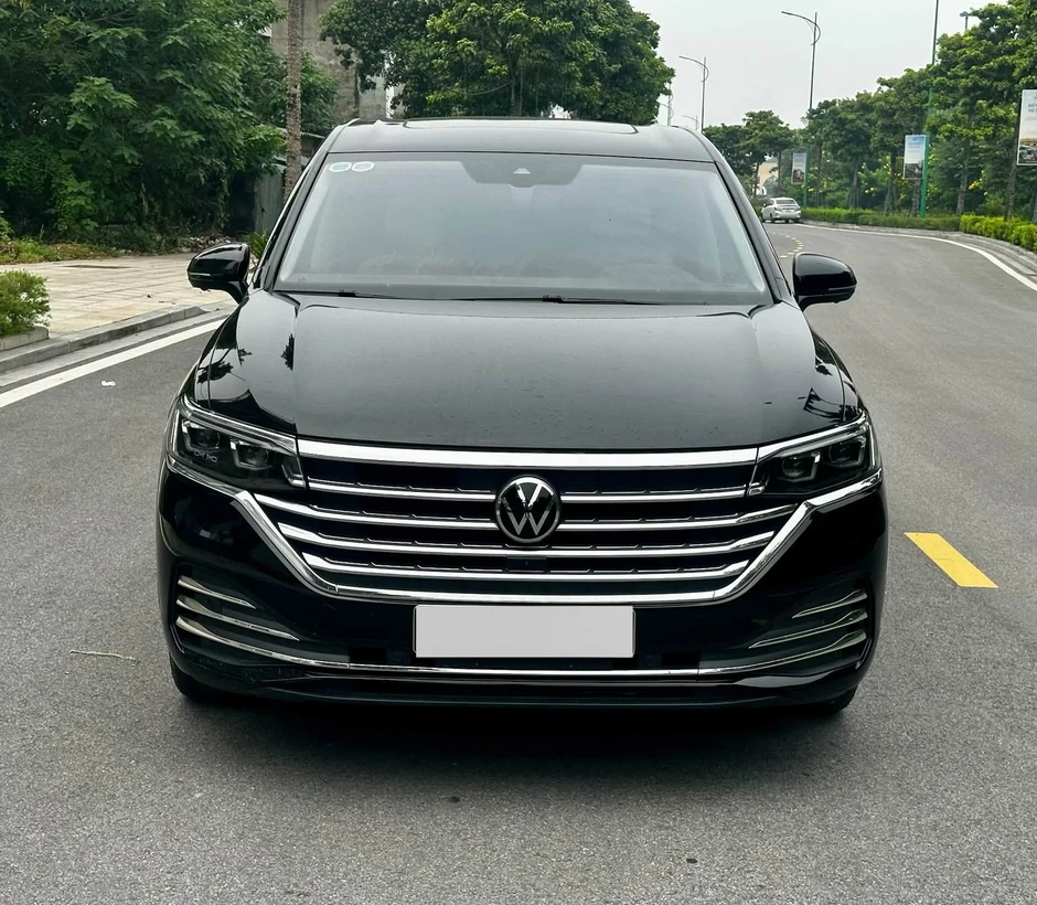 Cùng tầm giá 1,6 tỷ nhưng mua chiếc Volkswagen Viloran này có nhiều trang bị hơn hẳn Carnival, tiết kiệm khoảng 600 triệu so với xe mới Cùng tầm giá 1,6 tỷ nhưng mua chiếc Volkswagen Viloran này có nhiều trang bị hơn hẳn Carnival, tiết kiệm khoảng 600 triệu so với xe mới