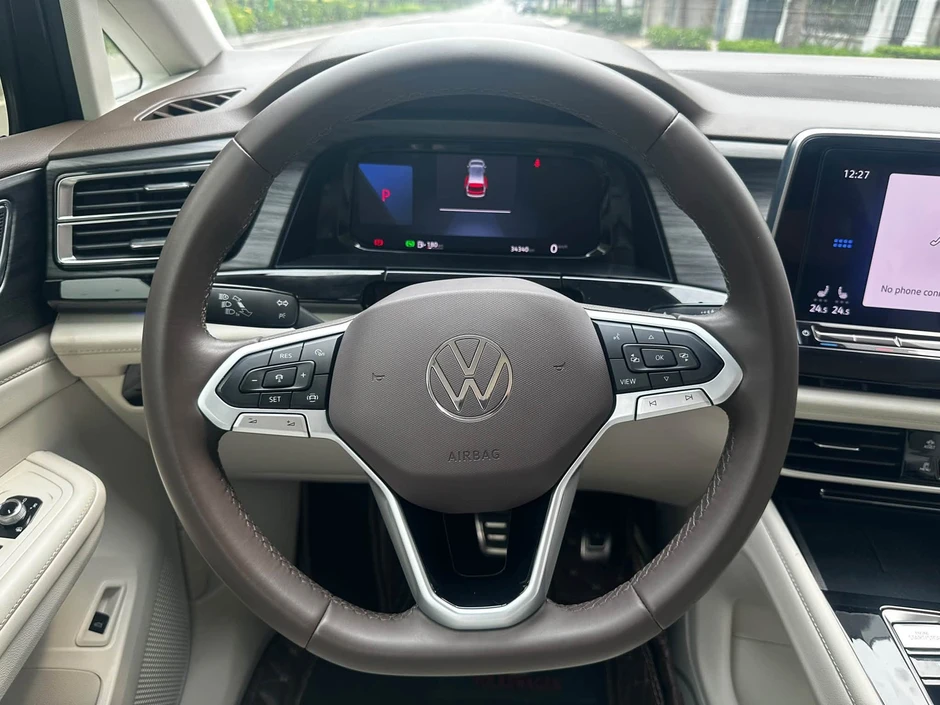 Cùng tầm giá 1,6 tỷ nhưng mua chiếc Volkswagen Viloran này có nhiều trang bị hơn hẳn Carnival, tiết kiệm khoảng 600 triệu so với xe mới Cùng tầm giá 1,6 tỷ nhưng mua chiếc Volkswagen Viloran này có nhiều trang bị hơn hẳn Carnival, tiết kiệm khoảng 600 triệu so với xe mới