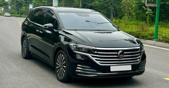 Cùng tầm giá 1,6 tỷ nhưng mua chiếc Volkswagen Viloran này có nhiều trang bị hơn hẳn Carnival, tiết kiệm khoảng 600 triệu so với xe mới