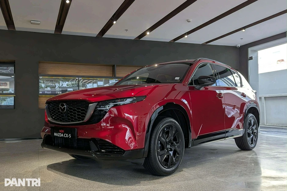 CX-5 có giá khởi điểm mới dưới 700 triệu gây áp lực cho Territory, Tucson