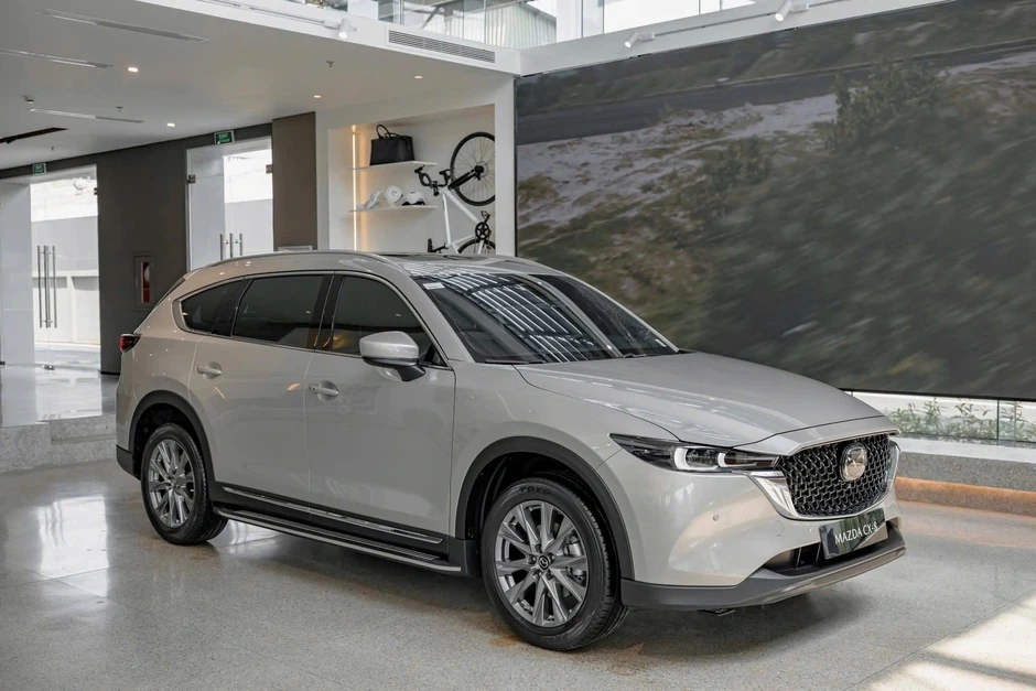 CX-8 có bản tiêu chuẩn mới giá chưa đến 900 triệu, đấu cả SUV cỡ D lẫn C CX-8 có bản tiêu chuẩn mới giá chưa đến 900 triệu, đấu cả SUV cỡ D lẫn C