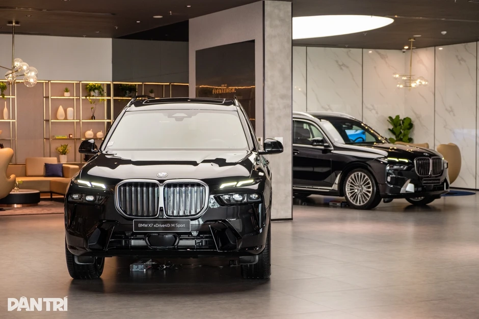 Đại lý đồng loạt xả kho BMW "date cũ", giảm sâu nhất 1,1 tỷ đồng Đại lý đồng loạt xả kho BMW "date cũ", giảm sâu nhất 1,1 tỷ đồng