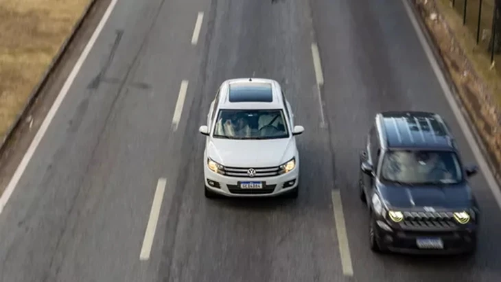 Đại lý lái xe của khách vi phạm giao thông, chủ xe phải nộp phạt nguội, còn không được trả xe