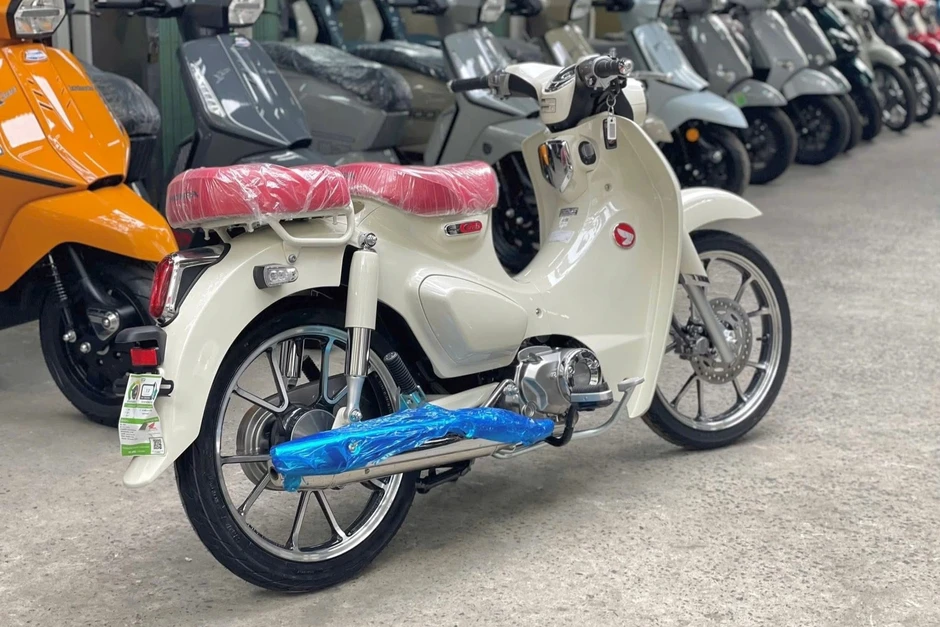Đại lý tư nhân chào bán Honda Super Cub bản đặc biệt, giá đắt hơn SH350i Đại lý tư nhân chào bán Honda Super Cub bản đặc biệt, giá đắt hơn SH350i