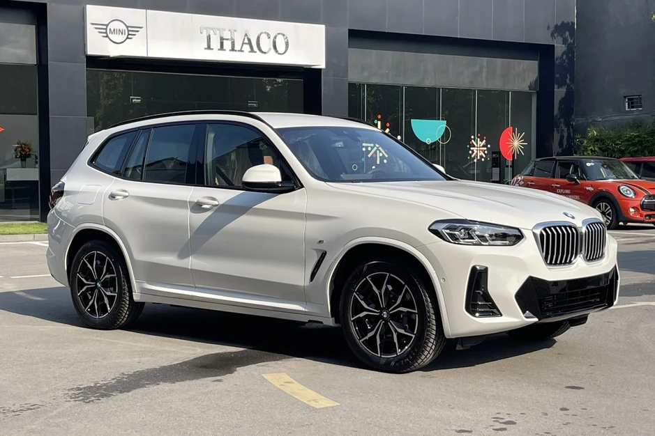 Đại lý xả kho BMW X3 đời cũ, mức giảm ngang tiền mua xe hạng A Đại lý xả kho BMW X3 đời cũ, mức giảm ngang tiền mua xe hạng A