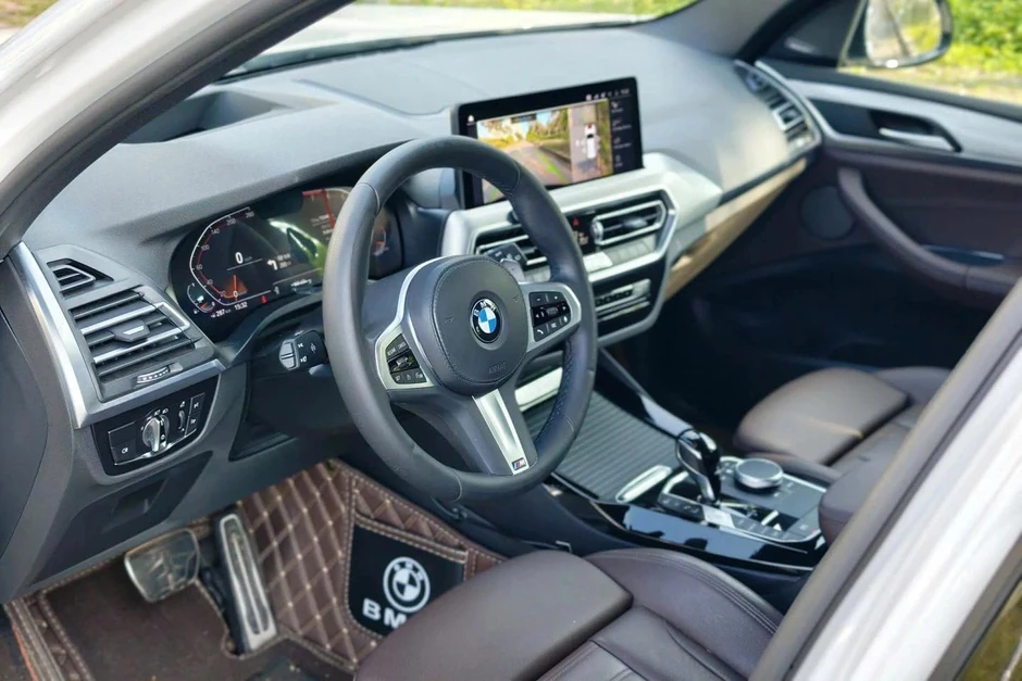 Đại lý xả kho BMW X3 đời cũ, mức giảm ngang tiền mua xe hạng A Đại lý xả kho BMW X3 đời cũ, mức giảm ngang tiền mua xe hạng A