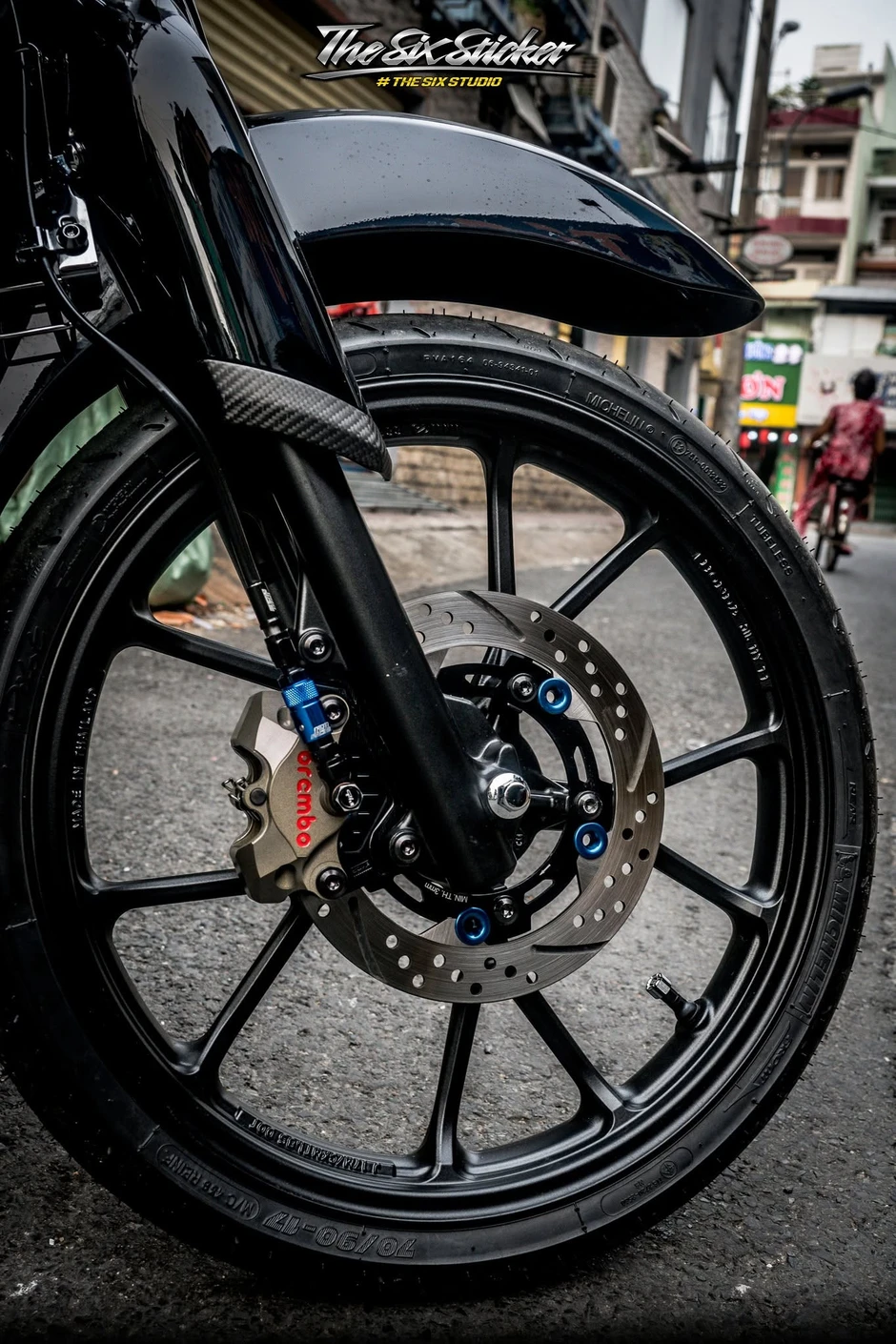 Dân chơi Gia Lai chi 120 triệu độ Honda Cub 125 thành bản đen tuyền huyền bí Dân chơi Gia Lai chi 120 triệu độ Honda Cub 125 thành bản đen tuyền huyền bí