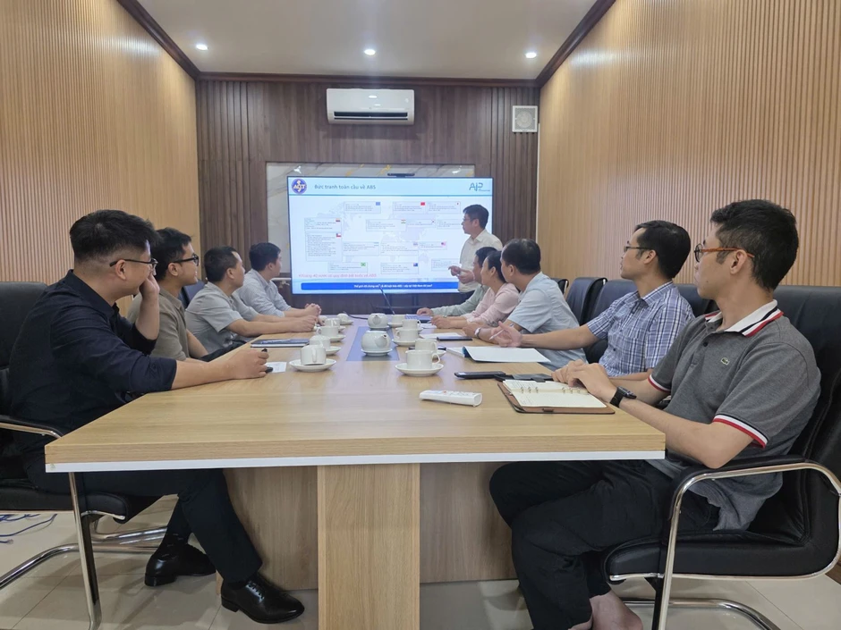 Đặt ABS đúng vai trò trong an toàn của xe máy Đặt ABS đúng vai trò trong an toàn của xe máy
