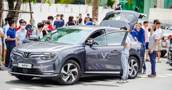 Đề xuất gia hạn ưu đãi thuế TTĐB cho xe điện và xe bán tải đến hết 2030