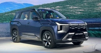 Destinator khan hàng với tùy chọn màu “hot”, khách phải chờ đến giữa năm