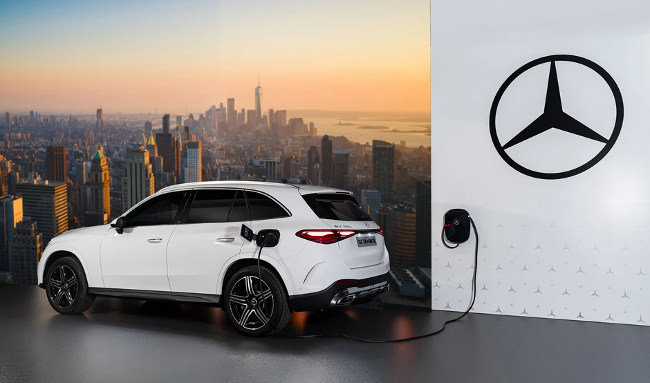 Điện hóa xe sang trở thành chiến lược dài hạn Điện hóa xe sang trở thành chiến lược dài hạn