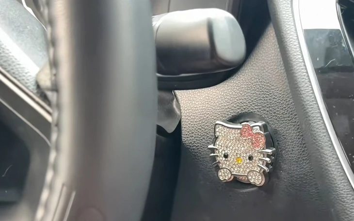 Đồ trang trí bé xíu tưởng vô hại lại khiến xe Toyota liên tục báo lỗi Đồ trang trí bé xíu tưởng vô hại lại khiến xe Toyota liên tục báo lỗi
