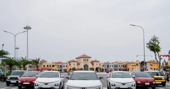 Doanh số ô tô điện Vinfast tăng trưởng bùng nổ trong tháng 3