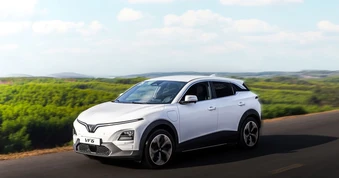 Đổi từ xe xăng sang VF 6, chủ xe nói về khoản lời hơn 100 triệu đồng sau 3 năm