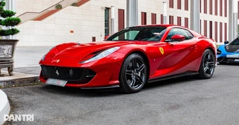 Ferrari tuyên bố vẫn làm xe xăng