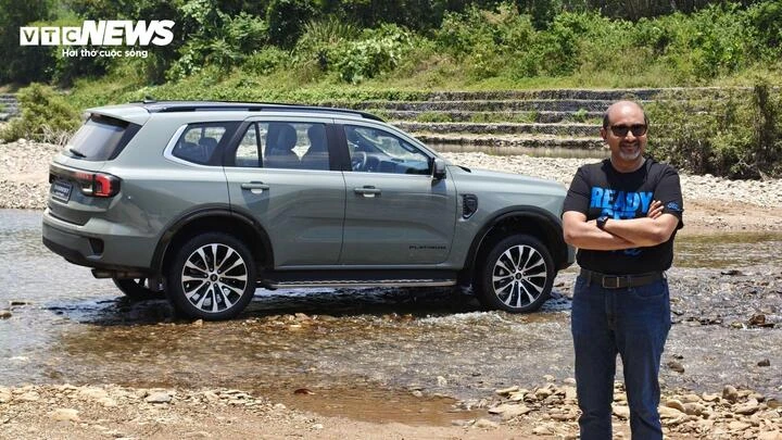 Ford Everest thêm bản máy xăng 300 mã lực, giá về Việt Nam hơn 1,6 tỷ đồng Ford Everest thêm bản máy xăng 300 mã lực, giá về Việt Nam hơn 1,6 tỷ đồng