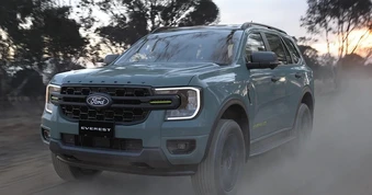 Ford Everest thêm phiên bản mới, thay Wildtrak, có thể kéo rơ-moóc tới 3,5 tấn