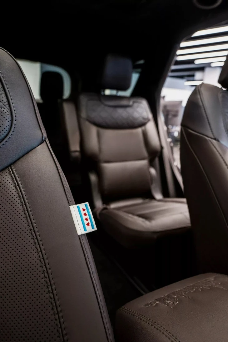 Ford Explorer có bản độc dùng động cơ hybrid, đại gia cũng không mua được