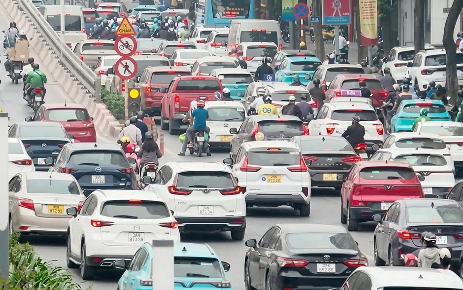 Gần 71% xe taxi chạy điện Gần 71% xe taxi chạy điện