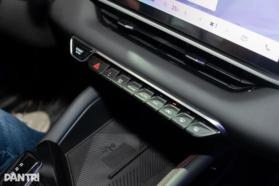 Geely Coolray 2026 ra mắt với động cơ mới, giá từ 499 triệu đồng Geely Coolray 2026 ra mắt với động cơ mới, giá từ 499 triệu đồng