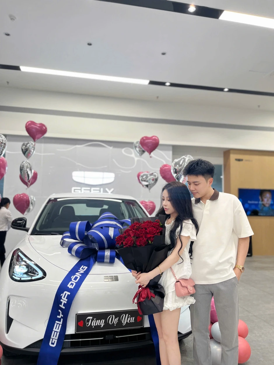 Geely đẩy nhanh tiến độ bàn giao EX5 EM-i và EX2 tại Việt Nam Geely đẩy nhanh tiến độ bàn giao EX5 EM-i và EX2 tại Việt Nam