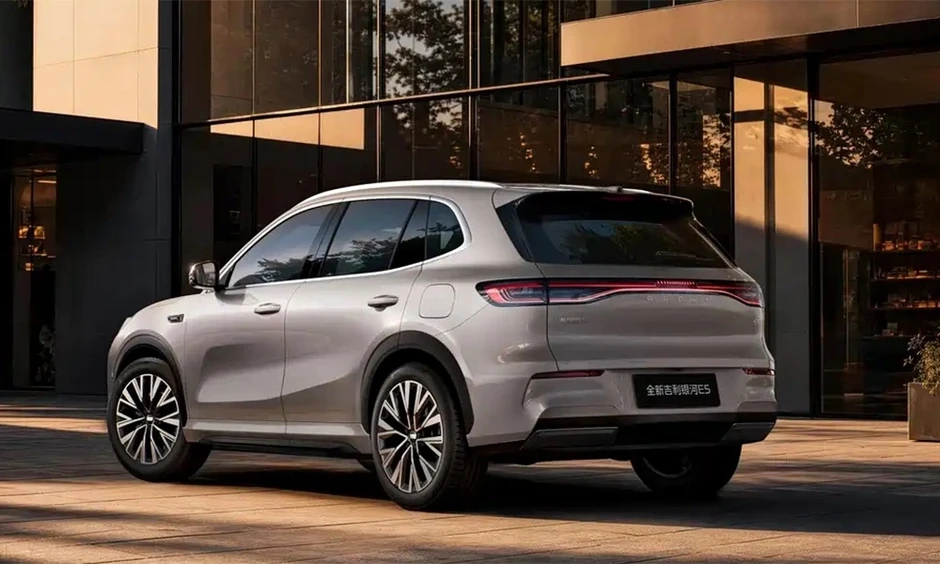 Geely EX5 nâng cấp tại quê nhà, sạc nhanh 10-70% pin trong 8 phút Geely EX5 nâng cấp tại quê nhà, sạc nhanh 10-70% pin trong 8 phút