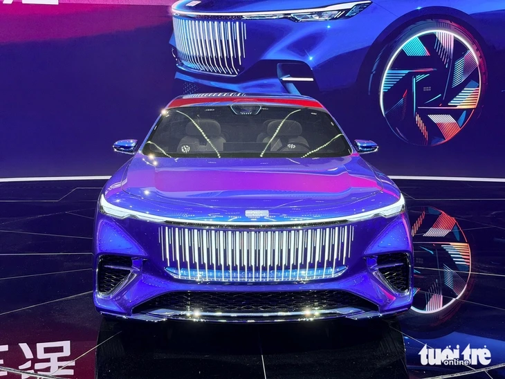 Geely hé mở xe cận sang: Ánh sáng thay đổi theo nền trời, điều hòa theo mùa Geely hé mở xe cận sang: Ánh sáng thay đổi theo nền trời, điều hòa theo mùa