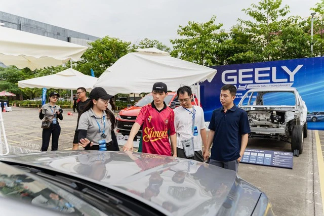 Geely Việt Nam mở chuỗi sự kiện trải nghiệm tại 5 thành phố lớn, hút hơn 5.000 lượt khách tham gia Geely Việt Nam mở chuỗi sự kiện trải nghiệm tại 5 thành phố lớn, hút hơn 5.000 lượt khách tham gia