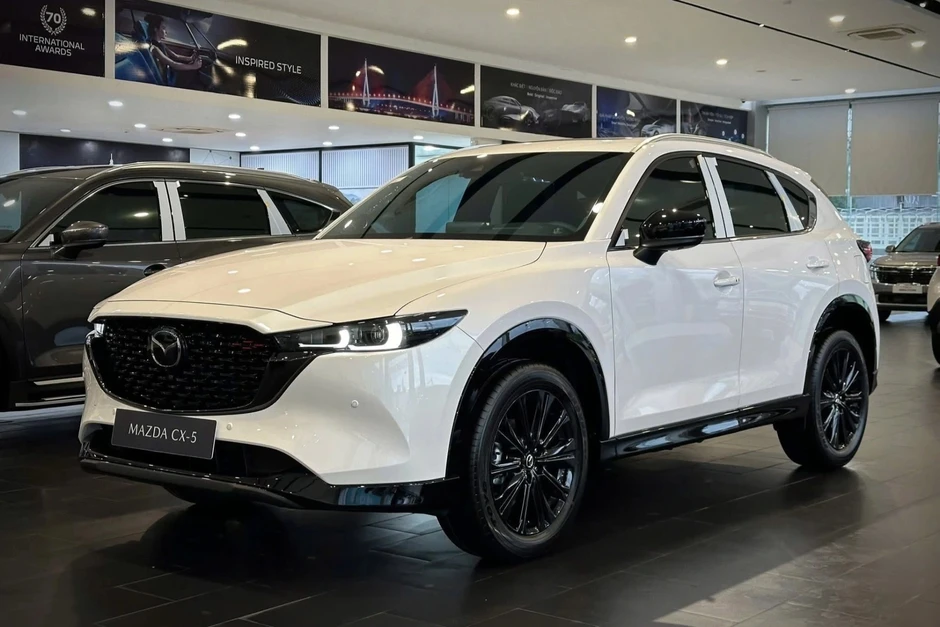 Giá Mazda CX-5 tiếp tục "dò đáy", khởi điểm 678 triệu đồng Giá Mazda CX-5 tiếp tục "dò đáy", khởi điểm 678 triệu đồng