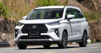 Giá Toyota Veloz Cross tạo đáy mới, giảm hơn 100 triệu đồng tại đại lý