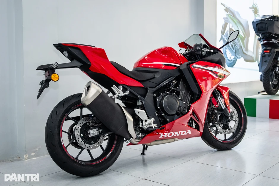Hai mô tô Honda CB500 SF và CBR500R Four mới về Việt Nam, nhập khẩu tư nhân Hai mô tô Honda CB500 SF và CBR500R Four mới về Việt Nam, nhập khẩu tư nhân