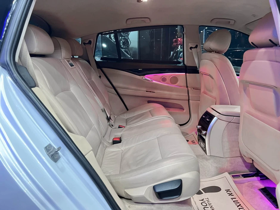 Hàng hiếm BMW 528i GT rao bán chỉ 600 triệu, nhưng người bán khẳng định 'không khác gì xe 2-3 tỷ' nhờ 1 chi tiết không giống ai Hàng hiếm BMW 528i GT rao bán chỉ 600 triệu, nhưng người bán khẳng định 'không khác gì xe 2-3 tỷ' nhờ 1 chi tiết không giống ai