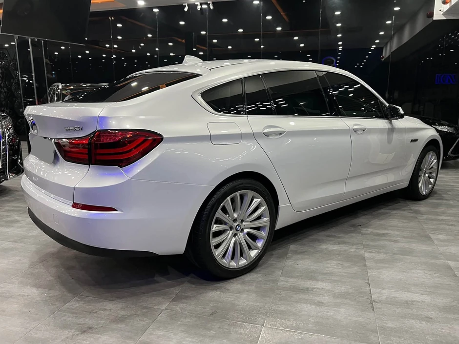 Hàng hiếm BMW 528i GT rao bán chỉ 600 triệu, nhưng người bán khẳng định 'không khác gì xe 2-3 tỷ' nhờ 1 chi tiết không giống ai Hàng hiếm BMW 528i GT rao bán chỉ 600 triệu, nhưng người bán khẳng định 'không khác gì xe 2-3 tỷ' nhờ 1 chi tiết không giống ai