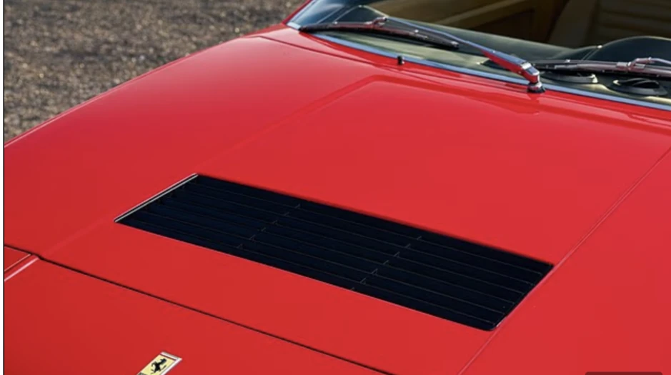 Hàng xóm chơi Ferrari thường nổ máy lúc sáng sớm, đêm khuya khiến cả khu mất ngủ Hàng xóm chơi Ferrari thường nổ máy lúc sáng sớm, đêm khuya khiến cả khu mất ngủ