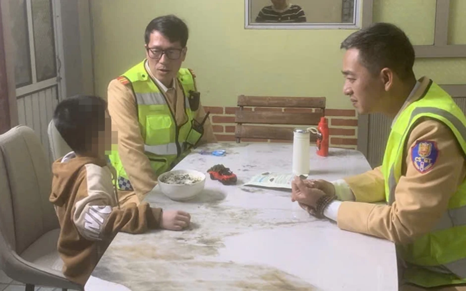 Hành vi nào được Cục CSGT thông báo sẽ tập trung xử lý trong 3 ngày cuối nghỉ Tết? Hành vi nào được Cục CSGT thông báo sẽ tập trung xử lý trong 3 ngày cuối nghỉ Tết?