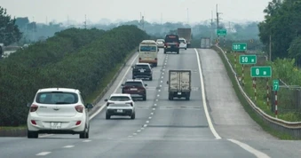 Hành vi nào là vượt ẩu trên cao tốc và bị đề xuất phạt tới 6 triệu đồng?