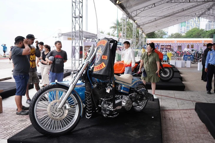 Hơn 1.000 biker ‘đổ bộ’ Nha Trang, khuấy động Lễ hội mô tô châu Á - Thái Bình Dương Hơn 1.000 biker ‘đổ bộ’ Nha Trang, khuấy động Lễ hội mô tô châu Á - Thái Bình Dương