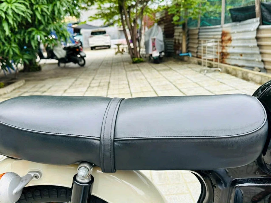 Honda 67 đời 1967 nguyên bản của dân chơi Gia Lai 'hét' giá 2,2 tỷ đồng gây sốt Honda 67 đời 1967 nguyên bản của dân chơi Gia Lai 'hét' giá 2,2 tỷ đồng gây sốt