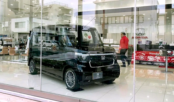 Honda báo cáo năm lỗ đầu tiên sau gần 70 năm niêm yết