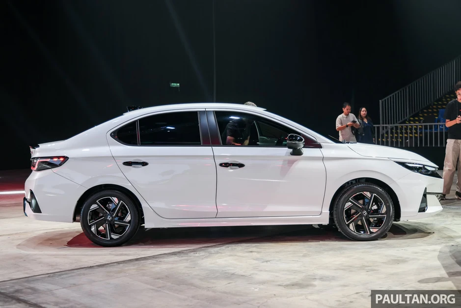 Honda City 2026 facelift ra mắt gần Việt Nam: Giá quy đổi 573 triệu, thiết kế mới, thêm trang bị Honda City 2026 facelift ra mắt gần Việt Nam: Giá quy đổi 573 triệu, thiết kế mới, thêm trang bị