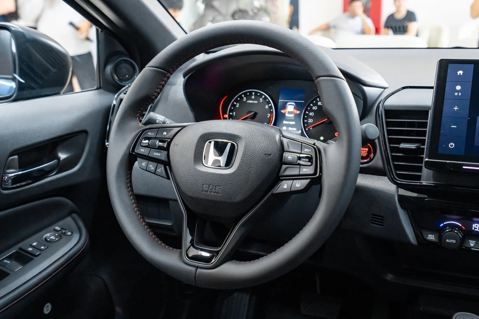 Honda City 2026 ra mắt Việt Nam: Nâng cấp trang bị, giảm phiên bản, giá khởi điểm 539 triệu đồng Honda City 2026 ra mắt Việt Nam: Nâng cấp trang bị, giảm phiên bản, giá khởi điểm 539 triệu đồng