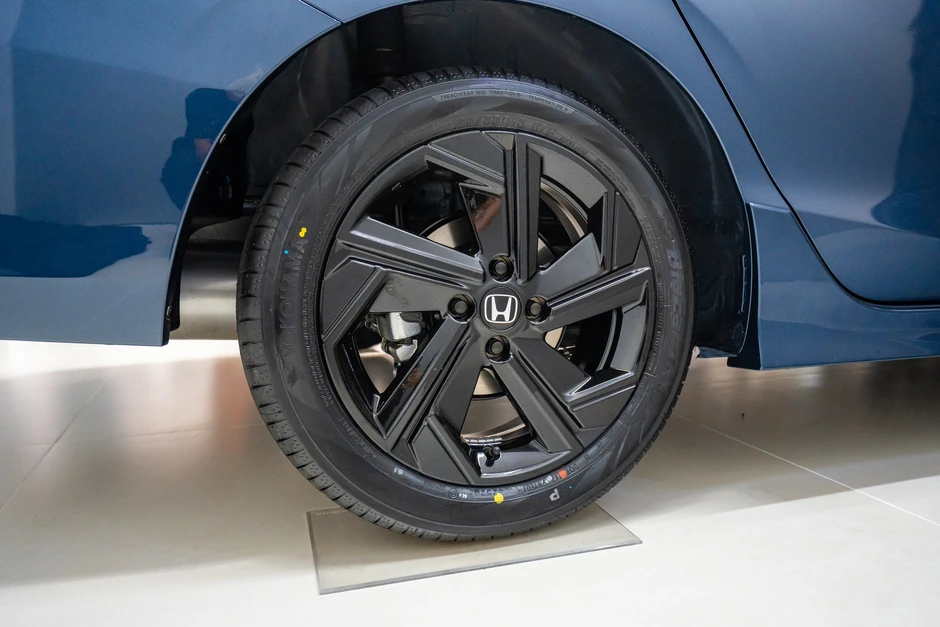 Honda City 2026 ra mắt Việt Nam: Nâng cấp trang bị, giảm phiên bản, giá khởi điểm 539 triệu đồng Honda City 2026 ra mắt Việt Nam: Nâng cấp trang bị, giảm phiên bản, giá khởi điểm 539 triệu đồng