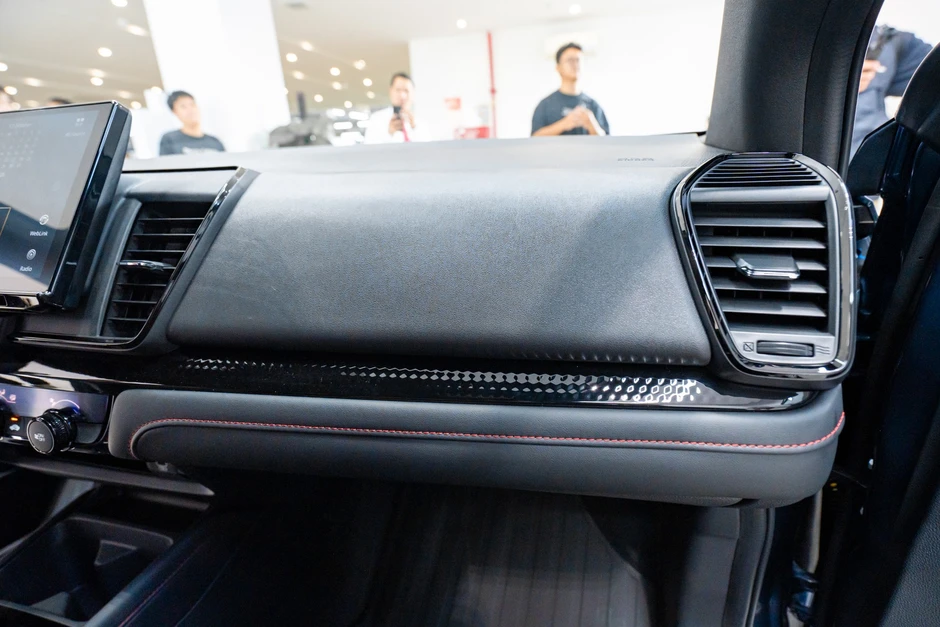 Honda City 2026 ra mắt Việt Nam: Nâng cấp trang bị, giảm phiên bản, giá khởi điểm 539 triệu đồng Honda City 2026 ra mắt Việt Nam: Nâng cấp trang bị, giảm phiên bản, giá khởi điểm 539 triệu đồng