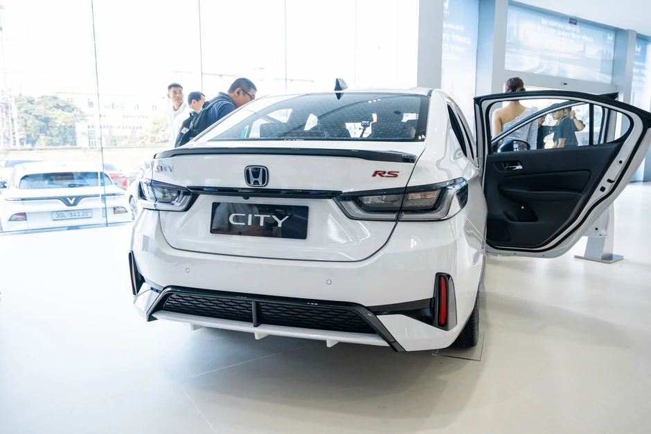 Honda City 2026 ra mắt Việt Nam: Nâng cấp trang bị, giảm phiên bản, giá khởi điểm 539 triệu đồng Honda City 2026 ra mắt Việt Nam: Nâng cấp trang bị, giảm phiên bản, giá khởi điểm 539 triệu đồng